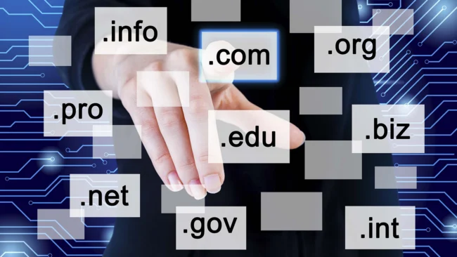 como hacer una redirección de un dominio